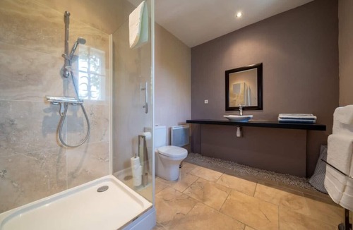 Bas-Vernet Apartment | 66C3 : Historic Chateau: Picasso Private Apartment for 4