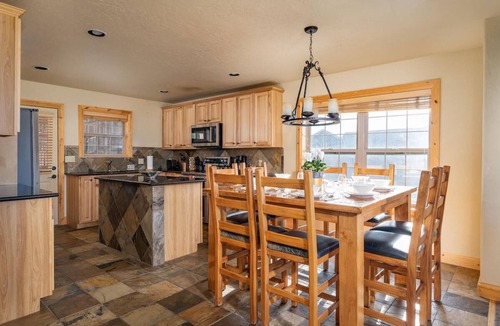 Pole Creek House | 67 Fireweed with private hot tub