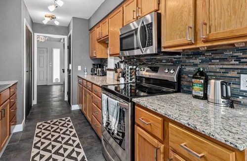 Shawnee House | 6BR 4Bath|Perfect for Groups|Quiet & Cozy