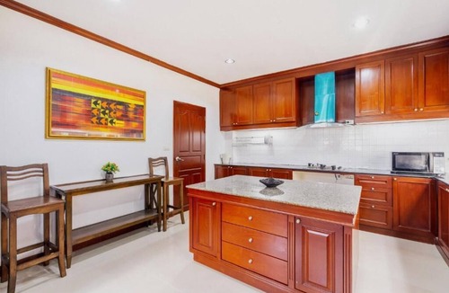 Talat Yai Villa | 6BR Private Heated Indoor Pool Villa in Central Phuket with Airport Pickup