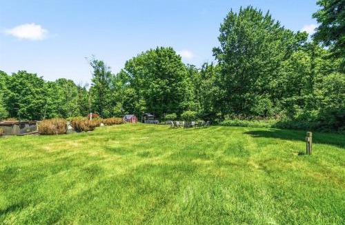 Monroe Villa | 6BR withHeated Pool, Fire Pit & Gazebo, Sleeps 22