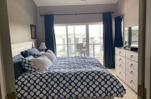 Lake Ozark Condo | 6th Floor Views! 2-Bedroom, 2-Bathroom. Beautiful Lakeside Pool!