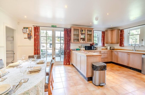 Strathdon Cottage | 7 Bed in Strathdon (oc-t30594)