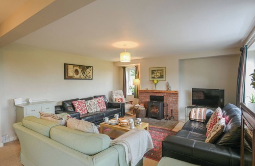 Oswestry Cottage | 7 bedroom accommodation in Llanyblodwel