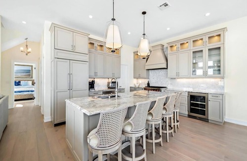 North Beach Haven House | 7 bedroom accommodation in Peahala Park