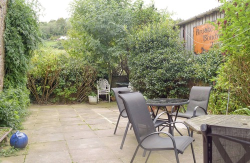 Redbrook Cottage | 7 bedroom accommodation in Whitchurch