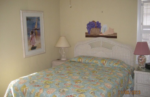 Ocean Isle Beach Cottage | 7 Duneside Drive-Smith