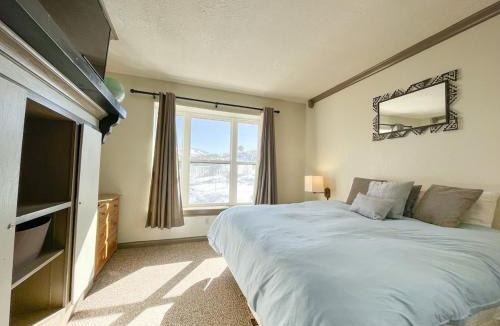 Brian Head Apartment | 7 Guests 2BR 2BA Pool Hot Tub & Game Room at CBL
