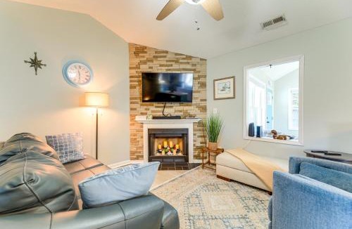 Hubert House | 7 Mi to the Hammocks Beach: 3 BD Near Camp Lejeune