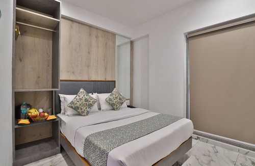 Surat Hotel | 7 Orbit Hotel Surat