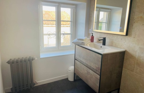 Jarnac House | 7 Rue Cherche Midi