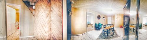 Vaughan House | 70 percent Off Luxurious Hot Tub,Sauna, 2000Sqft of Private