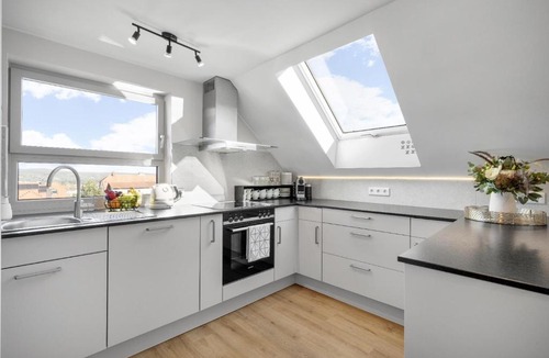 Schweinheim Apartment | 70 qm Design-Wohnung - 1,5 Bäder, Klimaanlage und Ausblick