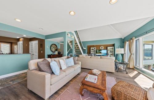 Spinnaker Beachhouses Villa | 703 Spinnaker Beach House