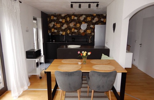 Brandau Condo | 70sqm apartment with a large terrace, swimming areas and plenty of nature to relax