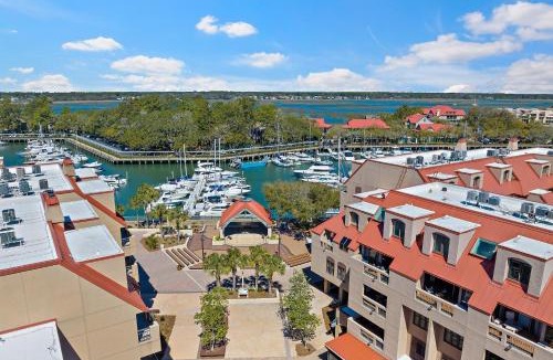 Shelter Cove House | 7167 Harbourside
