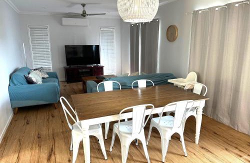 Rainbow Beach House | 72 Bombala Crescent - Rainbow Beach