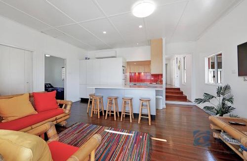 Woodgate House | 73 The Esplanade