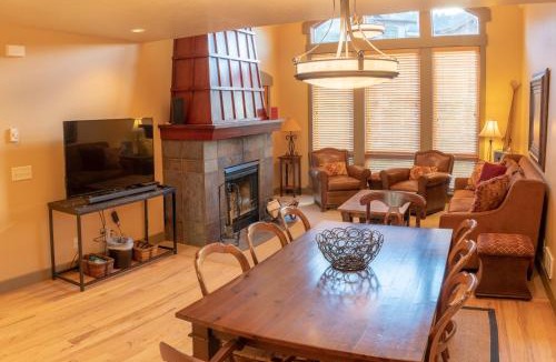 Salt Lake Mountain Resorts Apartment | 7401- Three Bedroom Loft Den Deluxe Crossings Townhomes condo