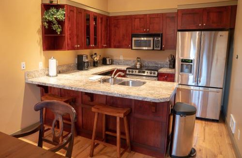 Salt Lake Mountain Resorts Apartment | 7401- Three Bedroom Loft Den Deluxe Crossings Townhomes condo