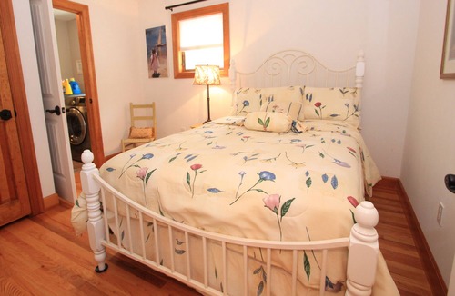 Marstons Mills House | 75 Flume - Tranquil oasis near pond, walking trails & tennis, with central A/C