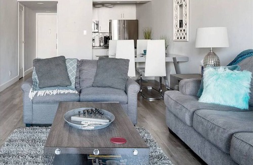 South Scottsdale Condo | 7625 Camelback A334 · Resort Retreat for Up to 7 HeatedPool*Gym*Spa*Wifi