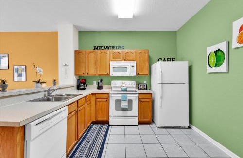 Windsor Hills House | 7644 Sir Kaufmann