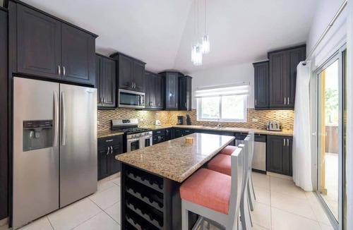 La Mulata Villa | 766 RCL · Pool Table Complete Privacy Newly Renovated.