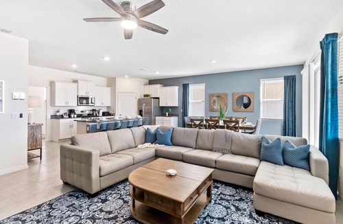 Grand Reserve Cottage | 7663 Oakmoss Loop