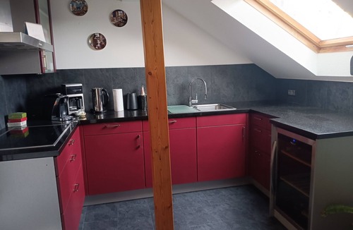 Euskirchen Apartment | 78 sqm fully equipped apartment with large terrace in a quiet location