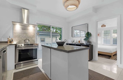 Midtown House | 7BD Downtown Oasis - Pool - 10 Mins to South Beach