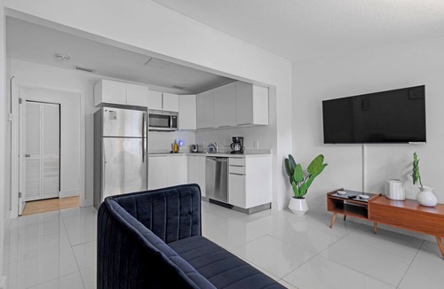 Midtown House | 7BD Downtown Oasis Pool