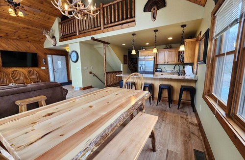 Eagle River Cabin | 7BR,3BA Lakefront cabin with great views, private lake frontage, close to town