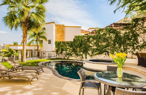 Centro House | 7Br/8bth Walking distance to town! Great REVIEWS!