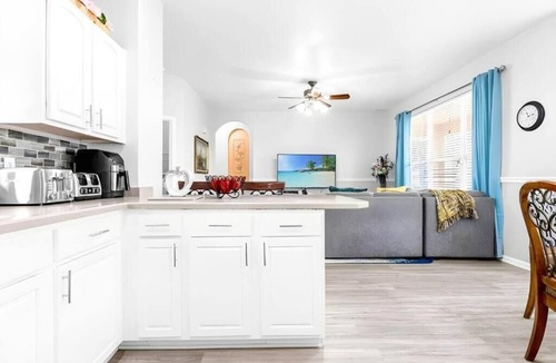 Windsor Hills House | 7BR Disney Villa~2mi to Walt Disney World ~ Pool/Spa ~ Game Room ~ Resort Access