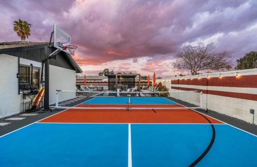 La Paz At Desert Springs House | 7BR Lux Pool & Pickleball Oasis w/Speakeasy