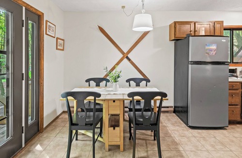 Briar Crest Woods Cabin | 7mins to Skiing, Fire Pit, Game Table | Lake Access | Hygge Home by AvantStay