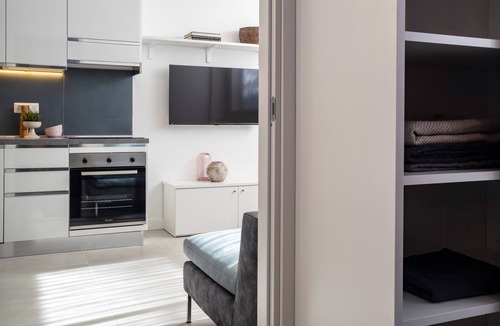 Giambellino Apartment | 7Studios - 6 Purple