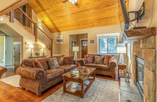 Columbia Falls House | 7th Fairway Getaway