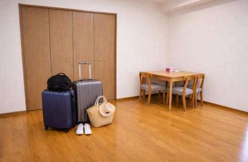 Takanawa Apartment | 7th floor 702 with elevator, Minato area, 40 square meters, near Tokyo Tower, direct train to Haneda Airport, Narita Airport