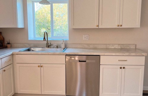 Adams Township House | 7th St Retreat 3-bedroom house in Atlantic Mine