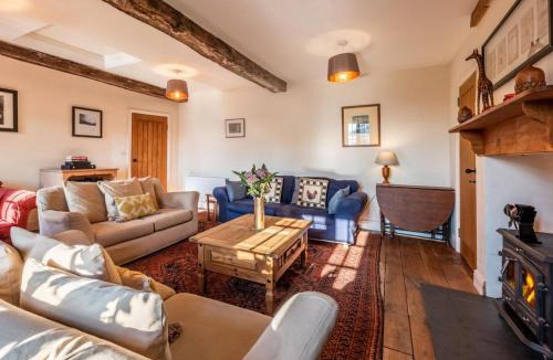 Westbrook Court House | 8 Bed in Llanigon oc-bn241