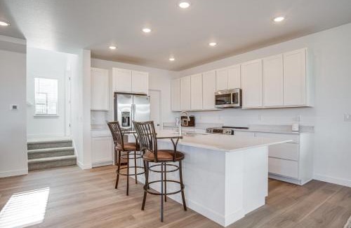 Centennial House | 8 Mi to Denver Tech Center: Business-Ready Retreat