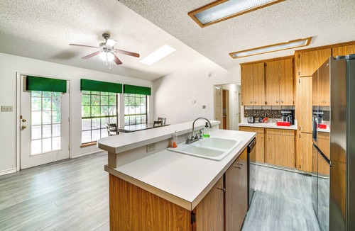 Cross Roads House | 8 Mi to Lewisville Lake: Peaceful Countryside Home