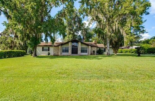Ocala House | 8 Mi to World Equestrian Center: Walkable Getaway
