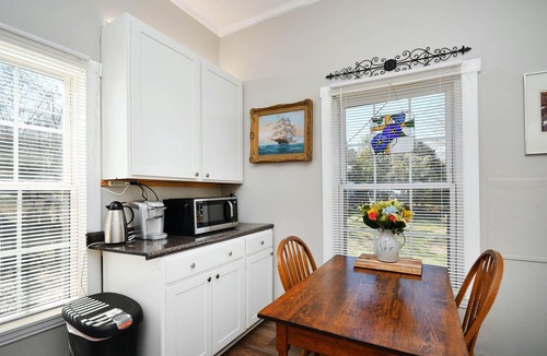 Dunean House | 8 Minutes to Downtown Greenville, Near Prisma, 2BR Home, King Bed, Fenced Yard
