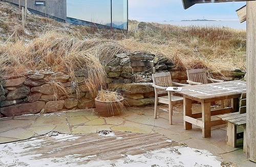 Sola House | 8 person holiday home in Voll-By Traum
