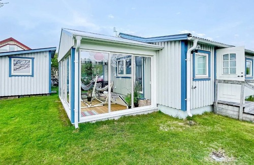 Himle House | 8 person holiday home in Tvååker