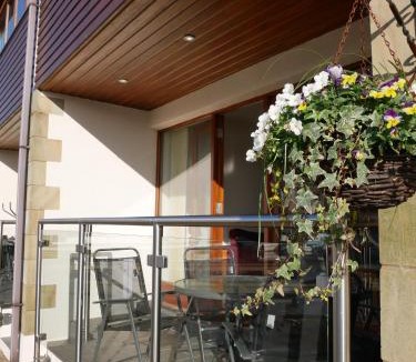 Tewitfield House | 8 Swan House
