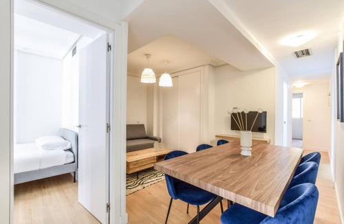 Embajadores Apartment | 80 m² Apartment ∙ 2 bedrooms ∙ 6 guests